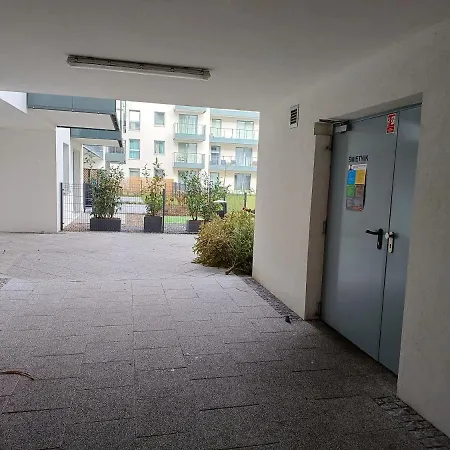 Mak Grobla - Free Parking - 3 Gdansk